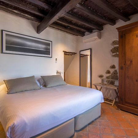 Hotel La Torre Del Canonigo - Small Luxury Hotels Ibiza Bagian luar foto